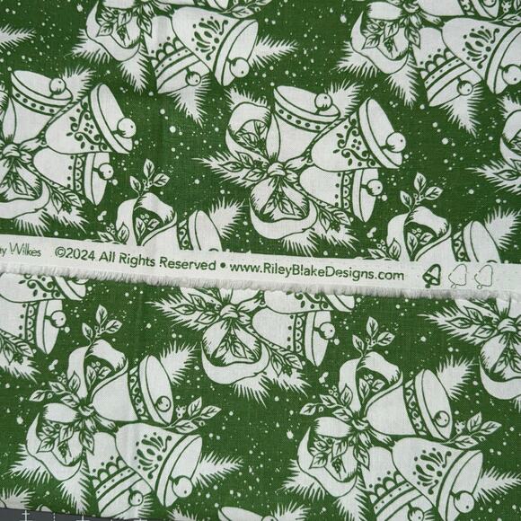 Green Christmas Jingle Bells by Lindsay Wilkes for Riley Blake Designs - 1 Yard - Picture 7 of 7